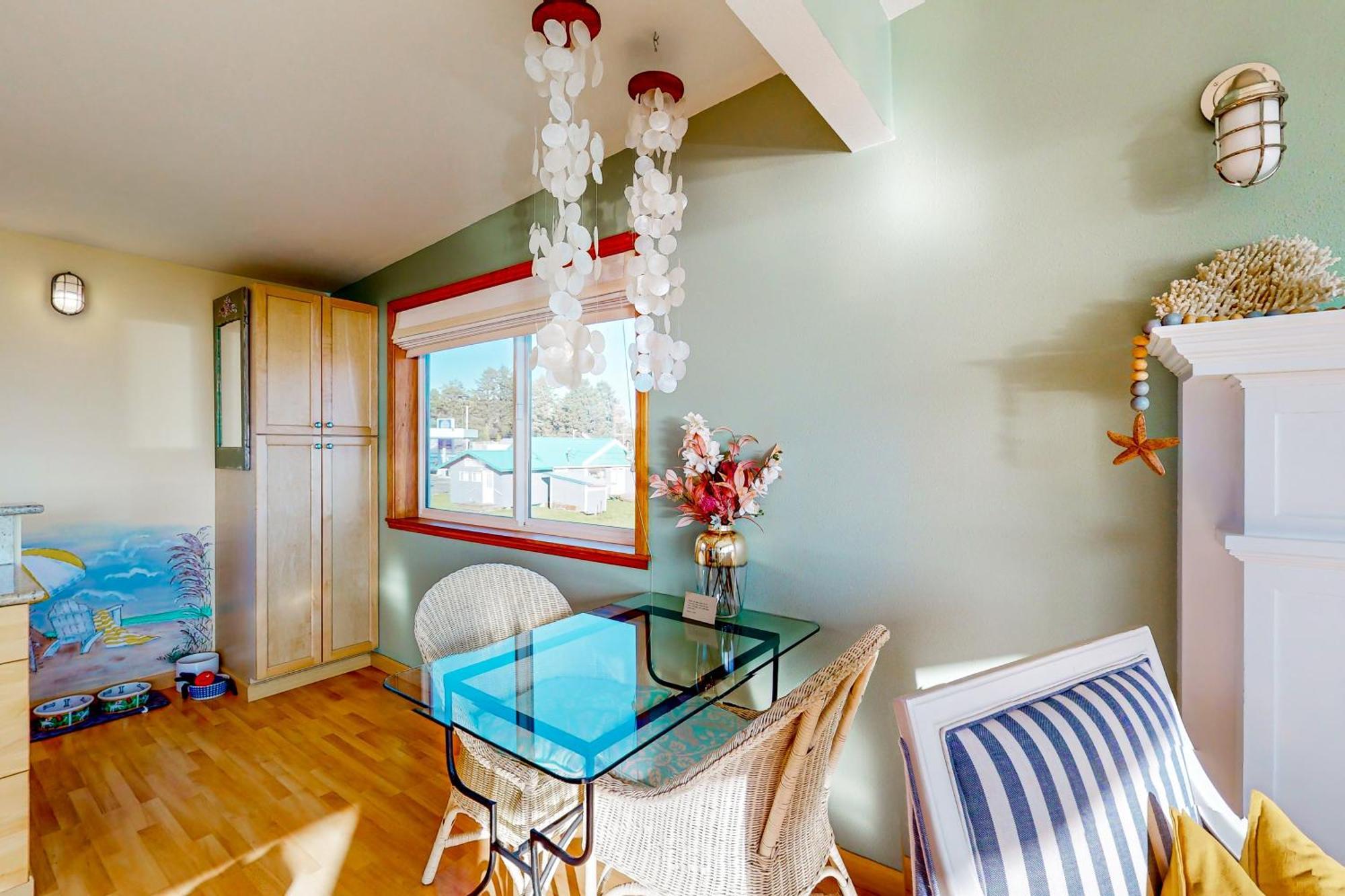 Apartment Sea Scallop Pacific Beach